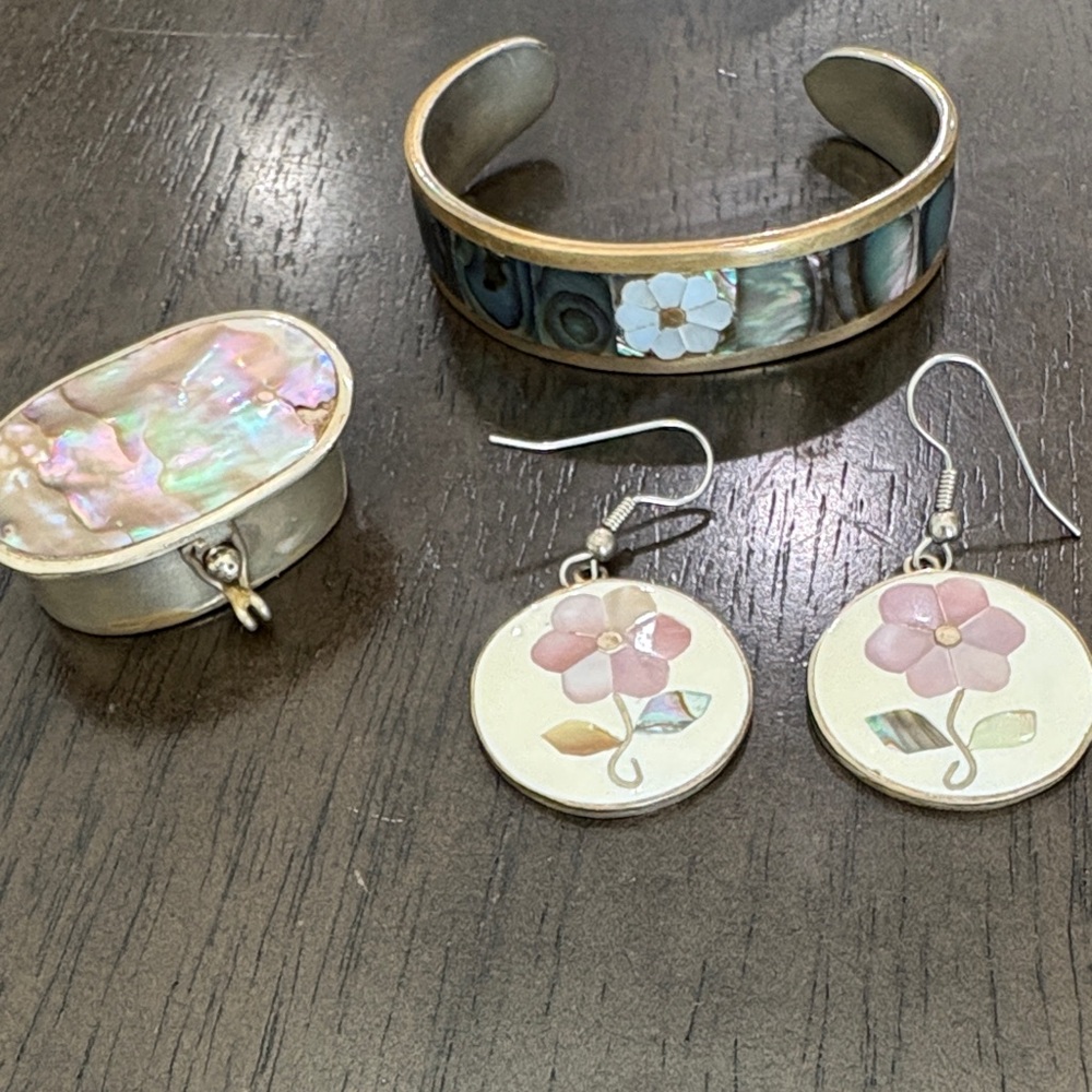 Old Alpaca silver mother-of-pearl set